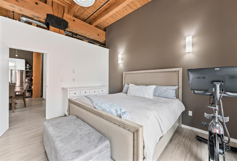 110 James, 1 Bedroom Bedrooms, 6 Rooms Rooms,1 BathroomBathrooms,Condominium,For Sale,James