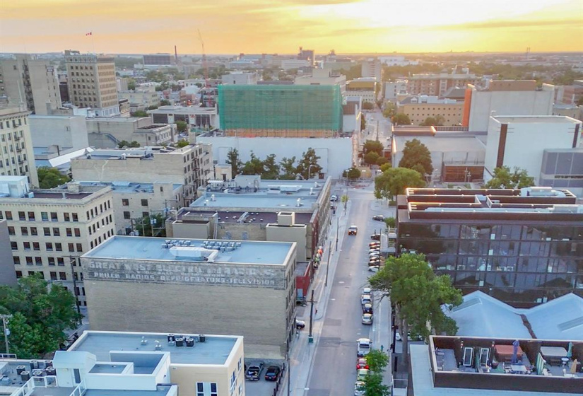 110 James, 1 Bedroom Bedrooms, 6 Rooms Rooms,1 BathroomBathrooms,Condominium,For Sale,James