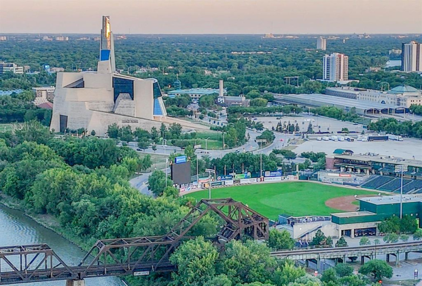 110 James, 1 Bedroom Bedrooms, 6 Rooms Rooms,1 BathroomBathrooms,Condominium,For Sale,James