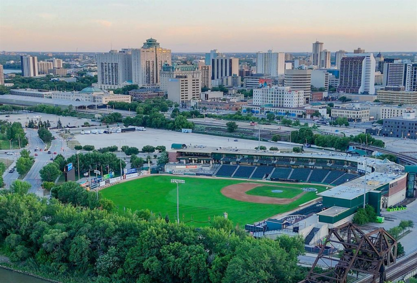 110 James, 1 Bedroom Bedrooms, 6 Rooms Rooms,1 BathroomBathrooms,Condominium,For Sale,James