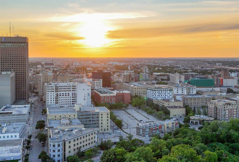 110 James, 1 Bedroom Bedrooms, 6 Rooms Rooms,1 BathroomBathrooms,Condominium,For Sale,James