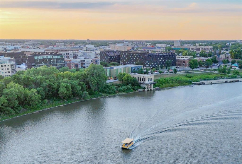 110 James, 1 Bedroom Bedrooms, 6 Rooms Rooms,1 BathroomBathrooms,Condominium,For Sale,James