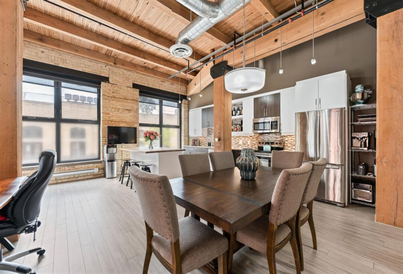 110 James, 1 Bedroom Bedrooms, 6 Rooms Rooms,1 BathroomBathrooms,Condominium,For Sale,James