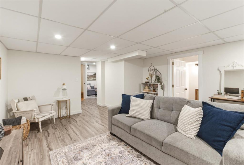 124 Barlow, 4 Bedrooms Bedrooms, 16 Rooms Rooms,3 BathroomsBathrooms,Residential,For Sale,Barlow