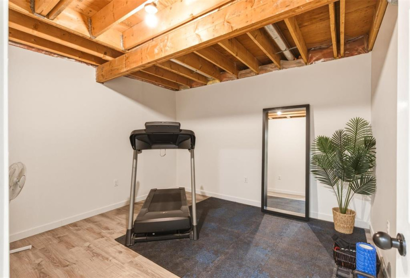 124 Barlow, 4 Bedrooms Bedrooms, 16 Rooms Rooms,3 BathroomsBathrooms,Residential,For Sale,Barlow