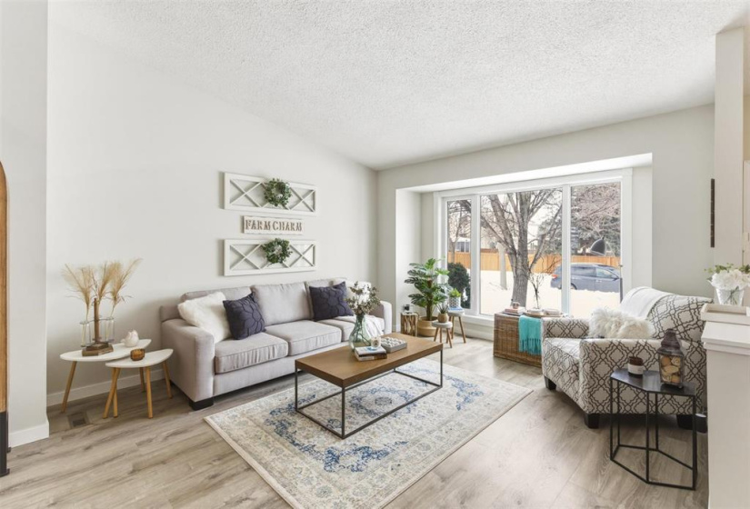 124 Barlow, 4 Bedrooms Bedrooms, 16 Rooms Rooms,3 BathroomsBathrooms,Residential,For Sale,Barlow