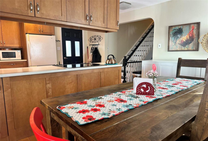 1013 Waterford, 4 Bedrooms Bedrooms, 12 Rooms Rooms,2 BathroomsBathrooms,Residential,For Sale,Waterford