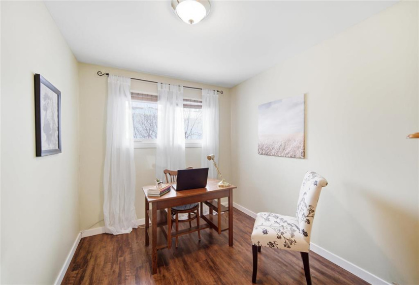 407 Olive, 2 Bedrooms Bedrooms, 7 Rooms Rooms,1 BathroomBathrooms,Residential,For Sale,Olive