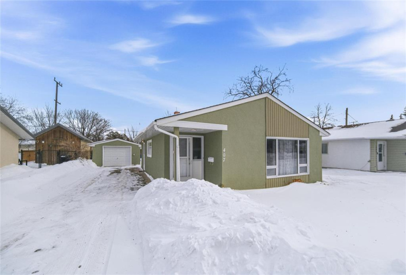 407 Olive, 2 Bedrooms Bedrooms, 7 Rooms Rooms,1 BathroomBathrooms,Residential,For Sale,Olive