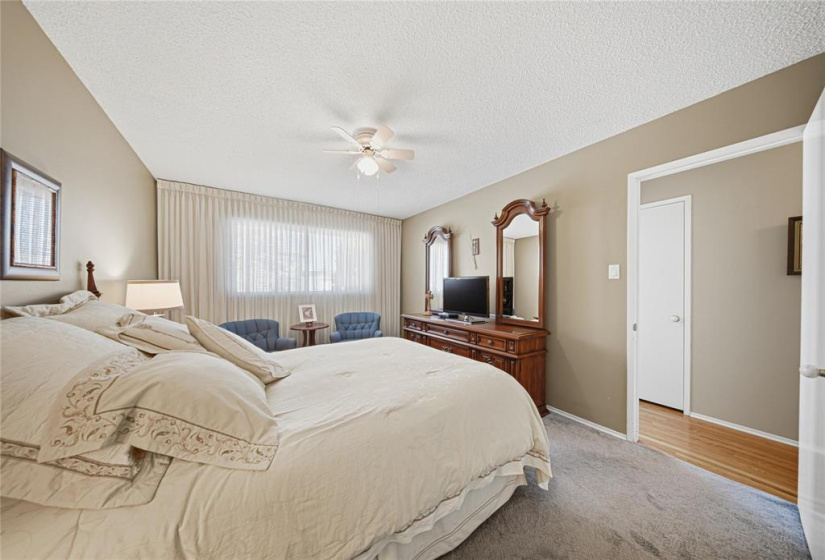 126 Royal Salinger, 4 Bedrooms Bedrooms, 14 Rooms Rooms,2 BathroomsBathrooms,Residential,For Sale,Royal Salinger