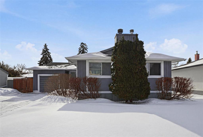 126 Royal Salinger, 4 Bedrooms Bedrooms, 14 Rooms Rooms,2 BathroomsBathrooms,Residential,For Sale,Royal Salinger