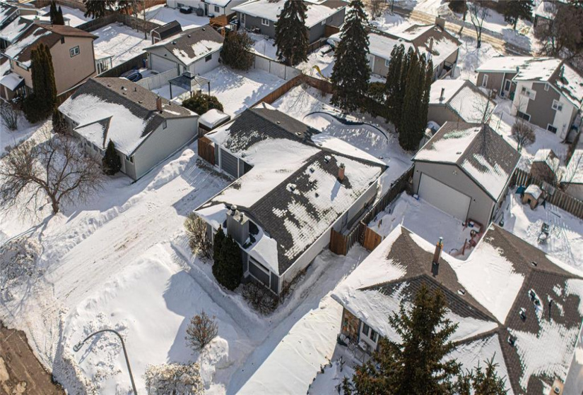 126 Royal Salinger, 4 Bedrooms Bedrooms, 14 Rooms Rooms,2 BathroomsBathrooms,Residential,For Sale,Royal Salinger