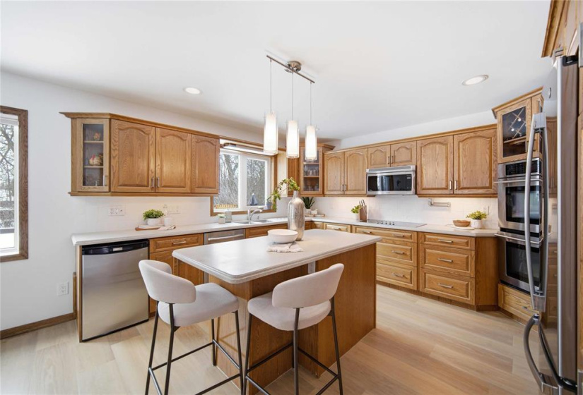 339 Victoria, 5 Bedrooms Bedrooms, 20 Rooms Rooms,3 BathroomsBathrooms,Residential,For Sale,Victoria