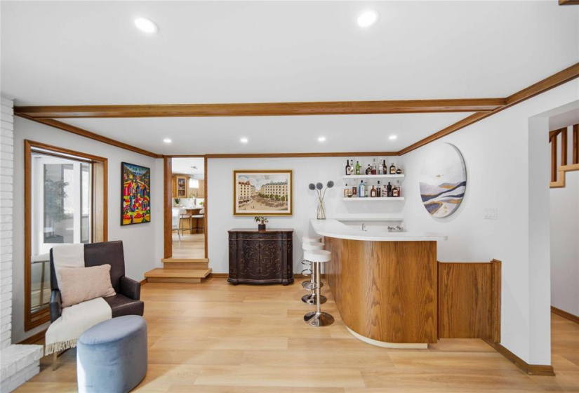 339 Victoria, 5 Bedrooms Bedrooms, 20 Rooms Rooms,3 BathroomsBathrooms,Residential,For Sale,Victoria