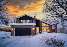 339 Victoria, 5 Bedrooms Bedrooms, 20 Rooms Rooms,3 BathroomsBathrooms,Residential,For Sale,Victoria 339 Victoria, 5 Bedrooms Bedrooms, 20 Rooms Rooms,3 BathroomsBathrooms,Residential,For Sale,Victoria