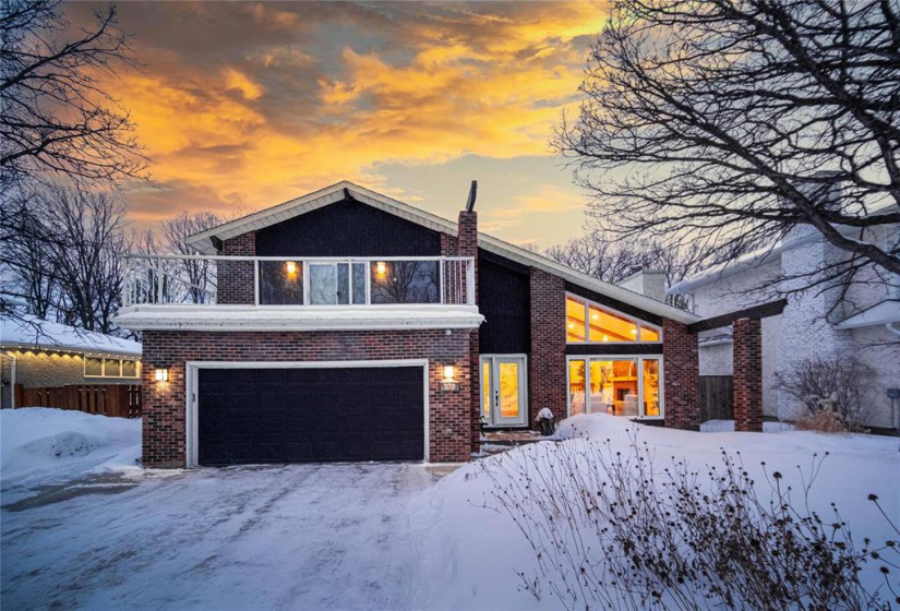 339 Victoria, 5 Bedrooms Bedrooms, 20 Rooms Rooms,3 BathroomsBathrooms,Residential,For Sale,Victoria