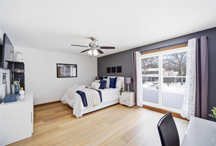 339 Victoria, 5 Bedrooms Bedrooms, 20 Rooms Rooms,3 BathroomsBathrooms,Residential,For Sale,Victoria