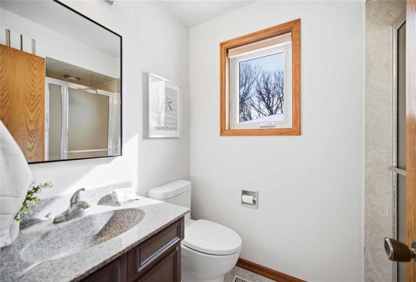 339 Victoria, 5 Bedrooms Bedrooms, 20 Rooms Rooms,3 BathroomsBathrooms,Residential,For Sale,Victoria