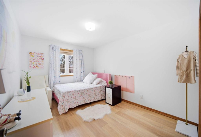 339 Victoria, 5 Bedrooms Bedrooms, 20 Rooms Rooms,3 BathroomsBathrooms,Residential,For Sale,Victoria