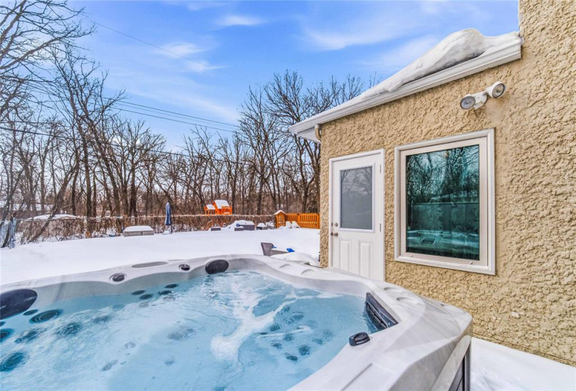 339 Victoria, 5 Bedrooms Bedrooms, 20 Rooms Rooms,3 BathroomsBathrooms,Residential,For Sale,Victoria