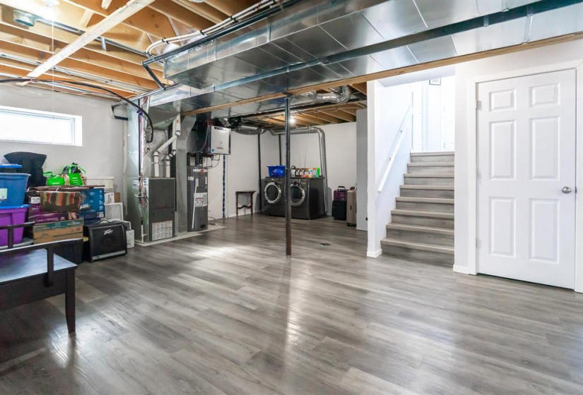 373 Notre Dame, 2 Bedrooms Bedrooms, 10 Rooms Rooms,1 BathroomBathrooms,Residential,For Sale,Notre Dame