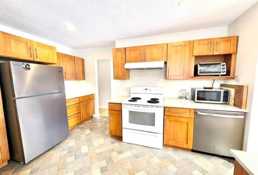 126 Syracuse, 3 Bedrooms Bedrooms, 7 Rooms Rooms,1 BathroomBathrooms,Residential,For Sale,Syracuse