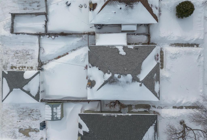 690 Oxford, 5 Bedrooms Bedrooms, 11 Rooms Rooms,1 BathroomBathrooms,Residential,For Sale,Oxford