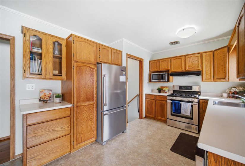 4 Neptune, 3 Bedrooms Bedrooms, 12 Rooms Rooms,2 BathroomsBathrooms,Residential,For Sale,Neptune