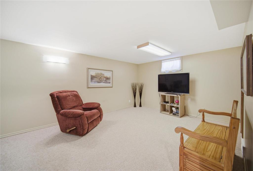 4 Neptune, 3 Bedrooms Bedrooms, 12 Rooms Rooms,2 BathroomsBathrooms,Residential,For Sale,Neptune