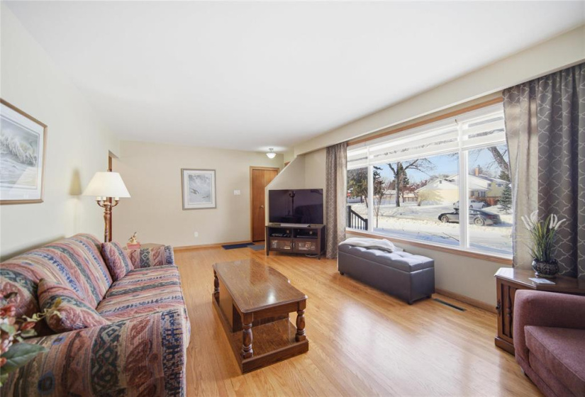 4 Neptune, 3 Bedrooms Bedrooms, 12 Rooms Rooms,2 BathroomsBathrooms,Residential,For Sale,Neptune