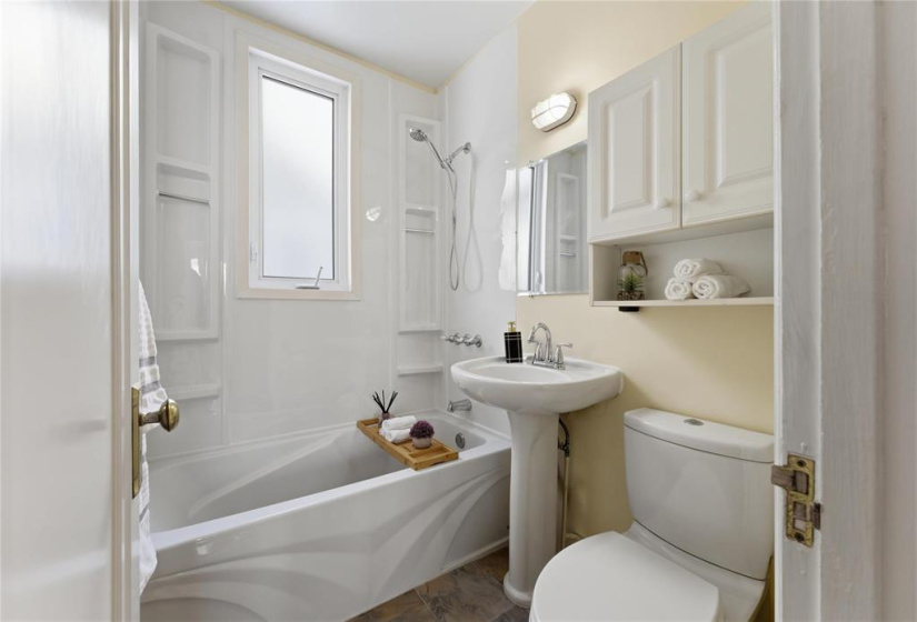 454 Campbell, 3 Bedrooms Bedrooms, 9 Rooms Rooms,Residential,For Sale,Campbell