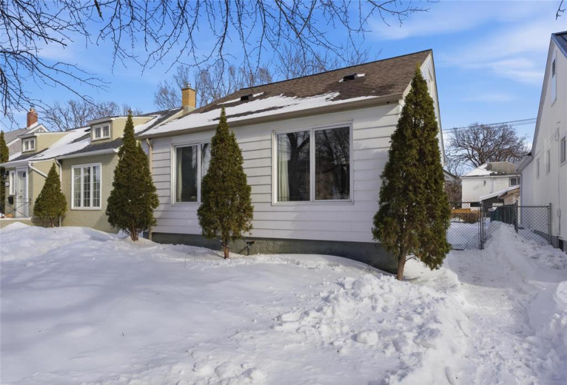 454 Campbell, 3 Bedrooms Bedrooms, 9 Rooms Rooms,Residential,For Sale,Campbell