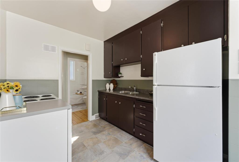 454 Campbell, 3 Bedrooms Bedrooms, 9 Rooms Rooms,Residential,For Sale,Campbell