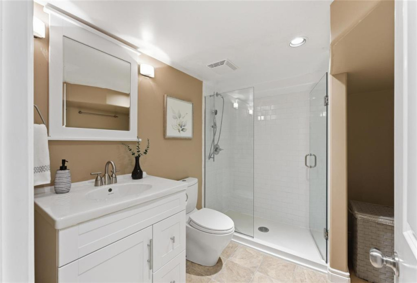 454 Campbell, 3 Bedrooms Bedrooms, 9 Rooms Rooms,Residential,For Sale,Campbell