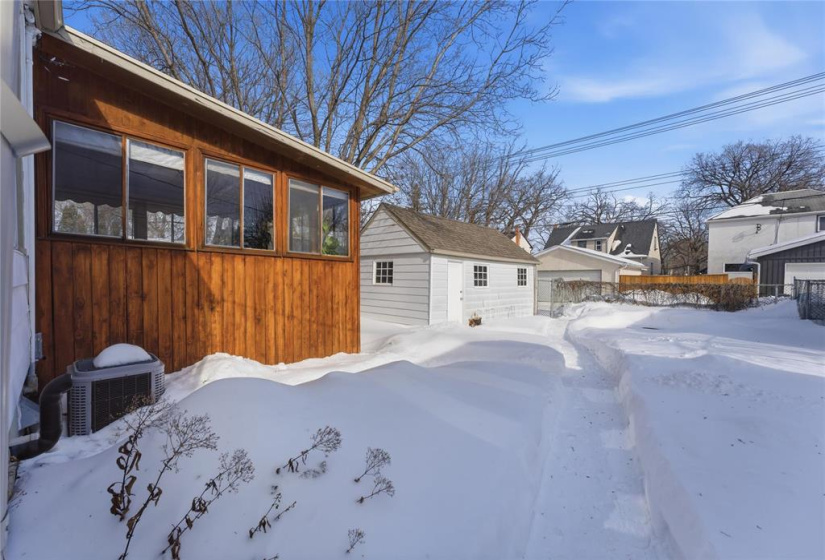 454 Campbell, 3 Bedrooms Bedrooms, 9 Rooms Rooms,Residential,For Sale,Campbell