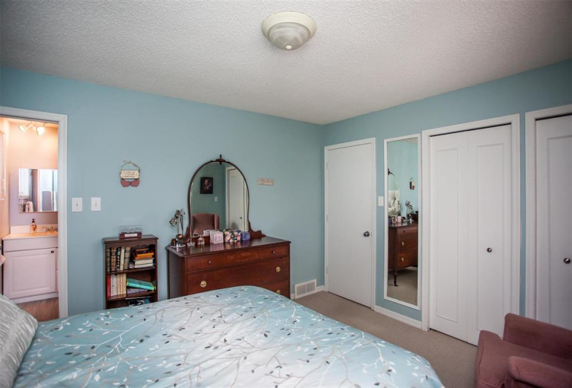 15 Orchard, 4 Bedrooms Bedrooms, 11 Rooms Rooms,3 BathroomsBathrooms,Residential,For Sale,Orchard