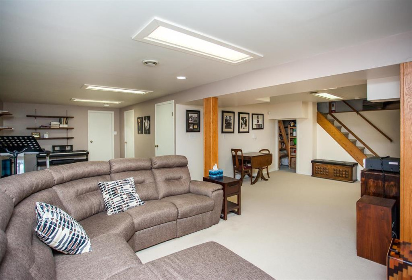 15 Orchard, 4 Bedrooms Bedrooms, 11 Rooms Rooms,3 BathroomsBathrooms,Residential,For Sale,Orchard