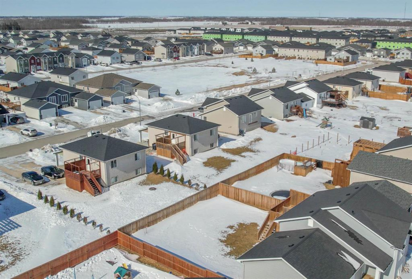 70 CRESCENTWOOD, 2 Bedrooms Bedrooms, 6 Rooms Rooms,1 BathroomBathrooms,Residential,For Sale,CRESCENTWOOD