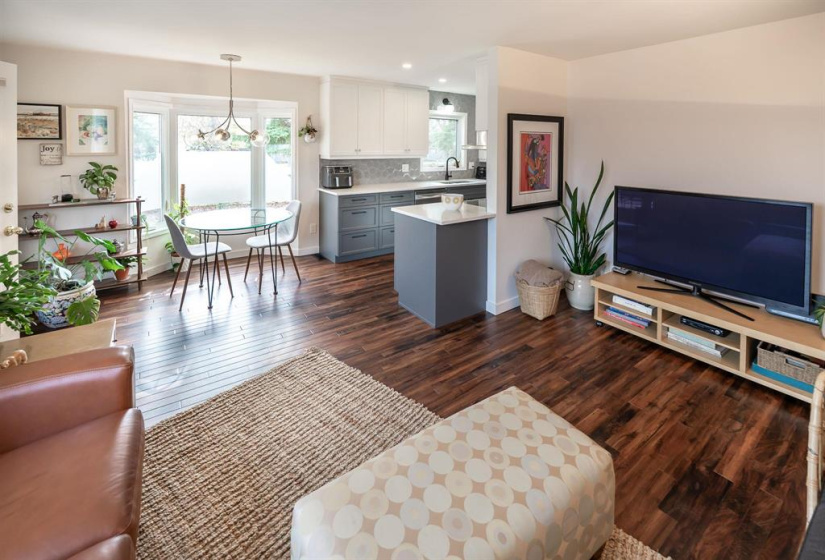 77 Victor Lewis, 2 Bedrooms Bedrooms, 13 Rooms Rooms,3 BathroomsBathrooms,Condominium,For Sale,Victor Lewis