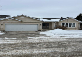 77 Victor Lewis, 2 Bedrooms Bedrooms, 13 Rooms Rooms,3 BathroomsBathrooms,Condominium,For Sale,Victor Lewis