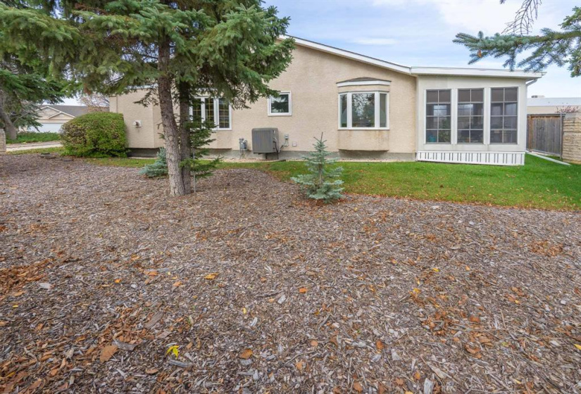 77 Victor Lewis, 2 Bedrooms Bedrooms, 13 Rooms Rooms,3 BathroomsBathrooms,Condominium,For Sale,Victor Lewis