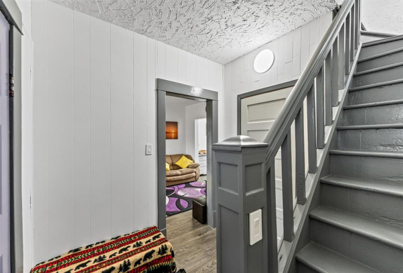 381 Parkview, 3 Bedrooms Bedrooms, 7 Rooms Rooms,1 BathroomBathrooms,Residential,For Sale,Parkview