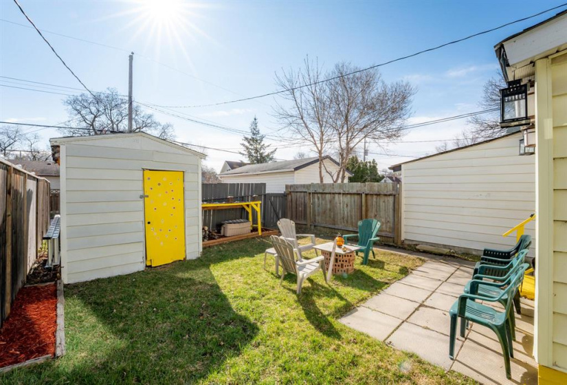 381 Parkview, 3 Bedrooms Bedrooms, 7 Rooms Rooms,1 BathroomBathrooms,Residential,For Sale,Parkview