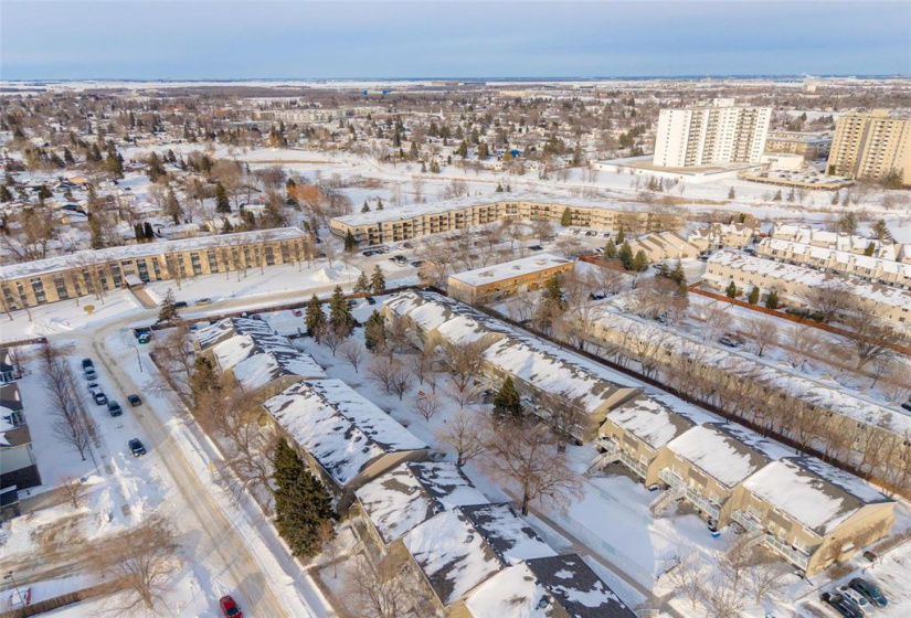 206 Greenway, 2 Bedrooms Bedrooms, 6 Rooms Rooms,1 BathroomBathrooms,Condominium,For Sale,Greenway