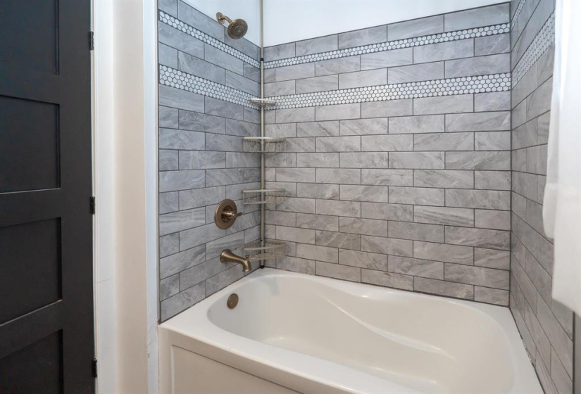 25026 8N, 2 Bedrooms Bedrooms, 5 Rooms Rooms,1 BathroomBathrooms,Residential,For Sale,8N