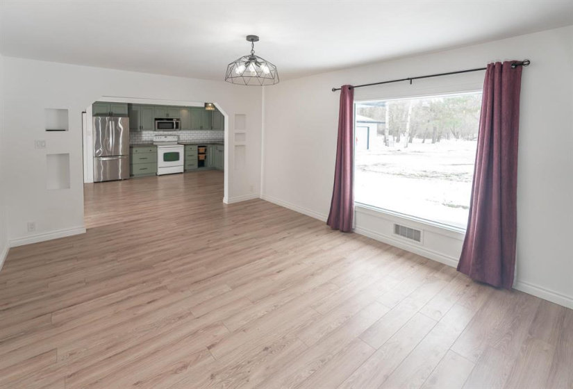 25026 8N, 2 Bedrooms Bedrooms, 5 Rooms Rooms,1 BathroomBathrooms,Residential,For Sale,8N