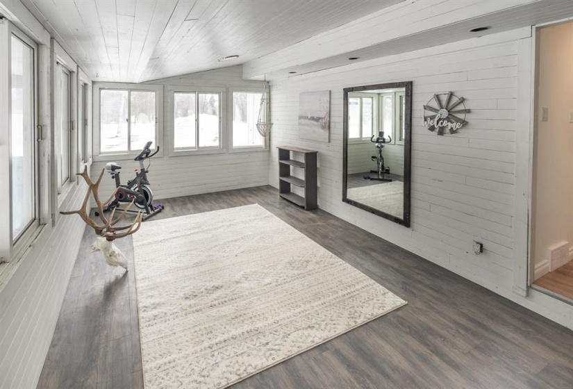 25026 8N, 2 Bedrooms Bedrooms, 5 Rooms Rooms,1 BathroomBathrooms,Residential,For Sale,8N