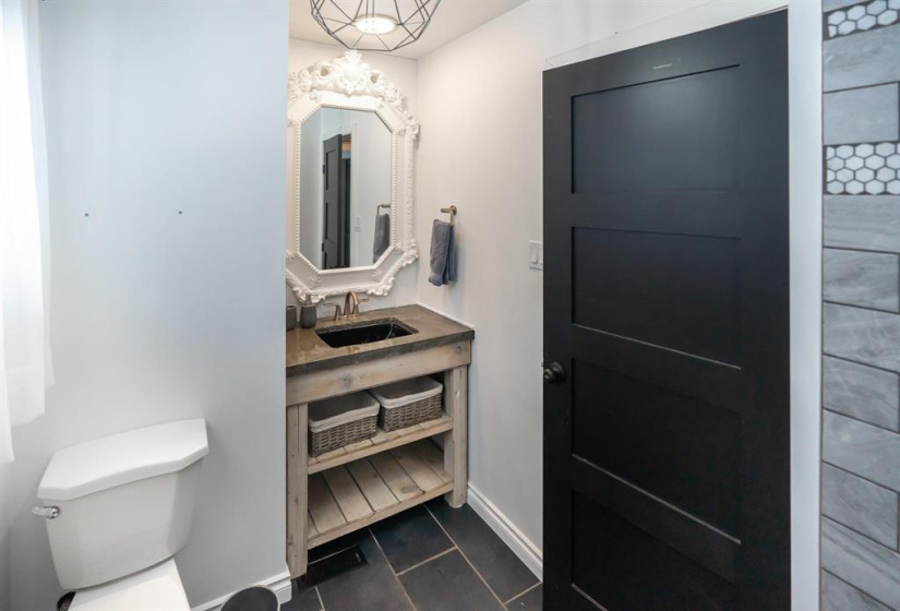 25026 8N, 2 Bedrooms Bedrooms, 5 Rooms Rooms,1 BathroomBathrooms,Residential,For Sale,8N