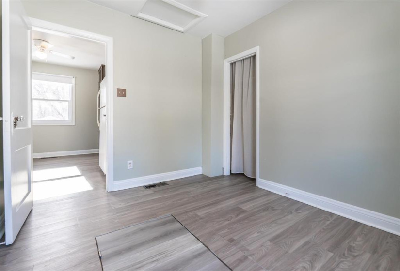 121 Sadler, 2 Bedrooms Bedrooms, 5 Rooms Rooms,1 BathroomBathrooms,Residential,For Sale,Sadler