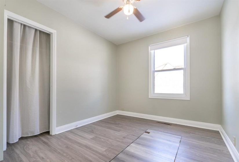 121 Sadler, 2 Bedrooms Bedrooms, 5 Rooms Rooms,1 BathroomBathrooms,Residential,For Sale,Sadler